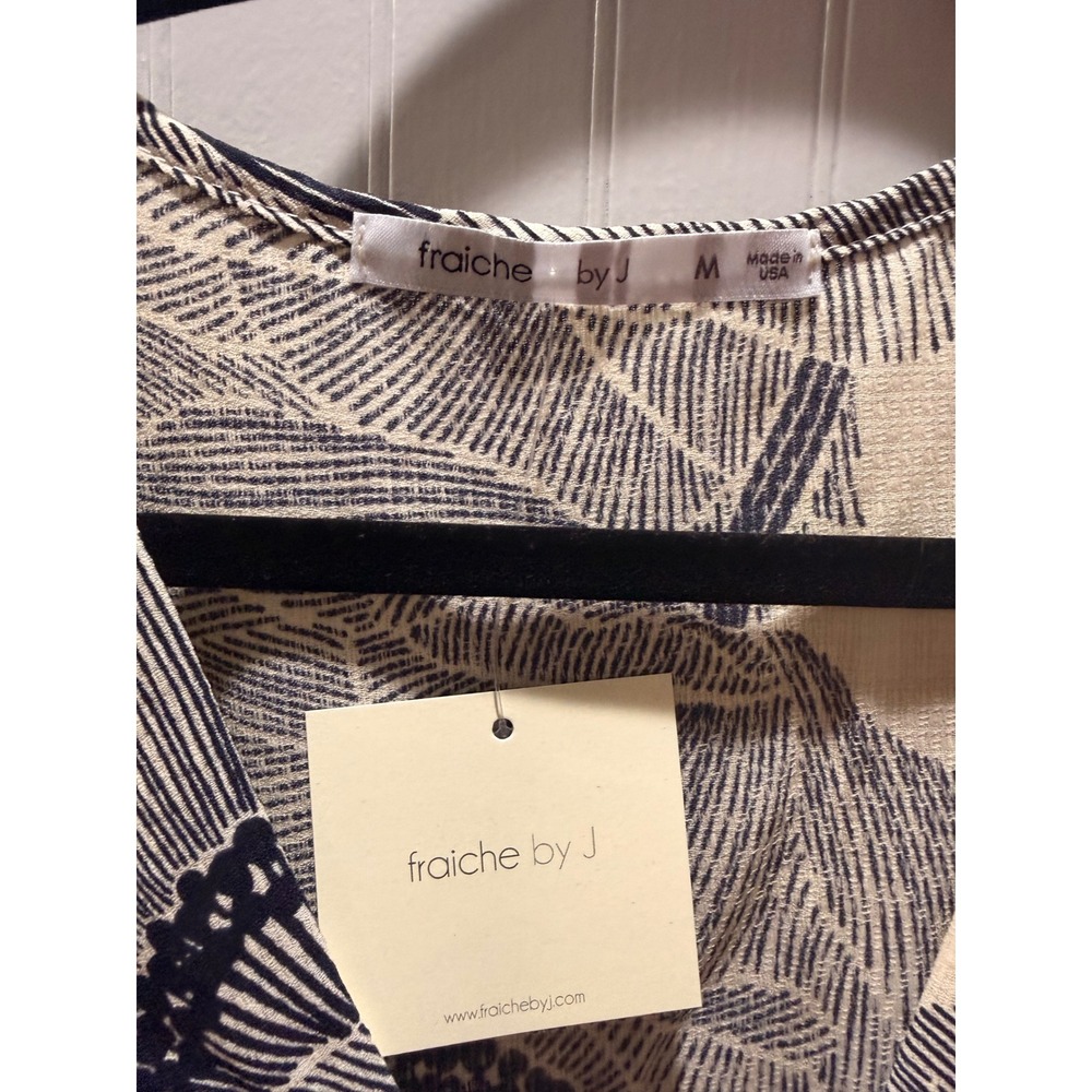Fraiche by J Womens Floral Leaf Print Long Sleeve Romper Cream Black Size M NWT - Picture 3 of 4